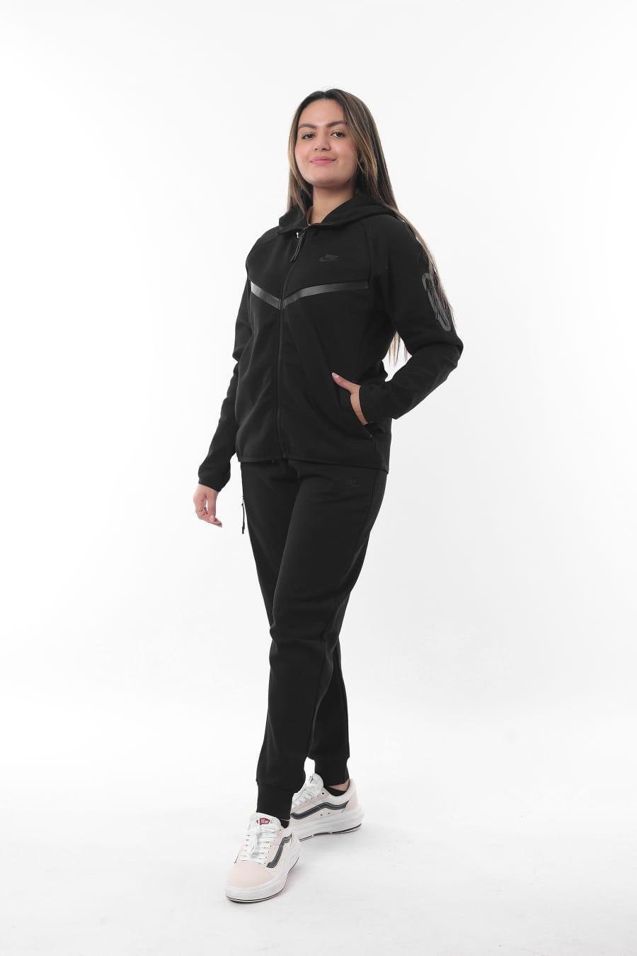 Komplet Nike Tech Fleece "Black"
