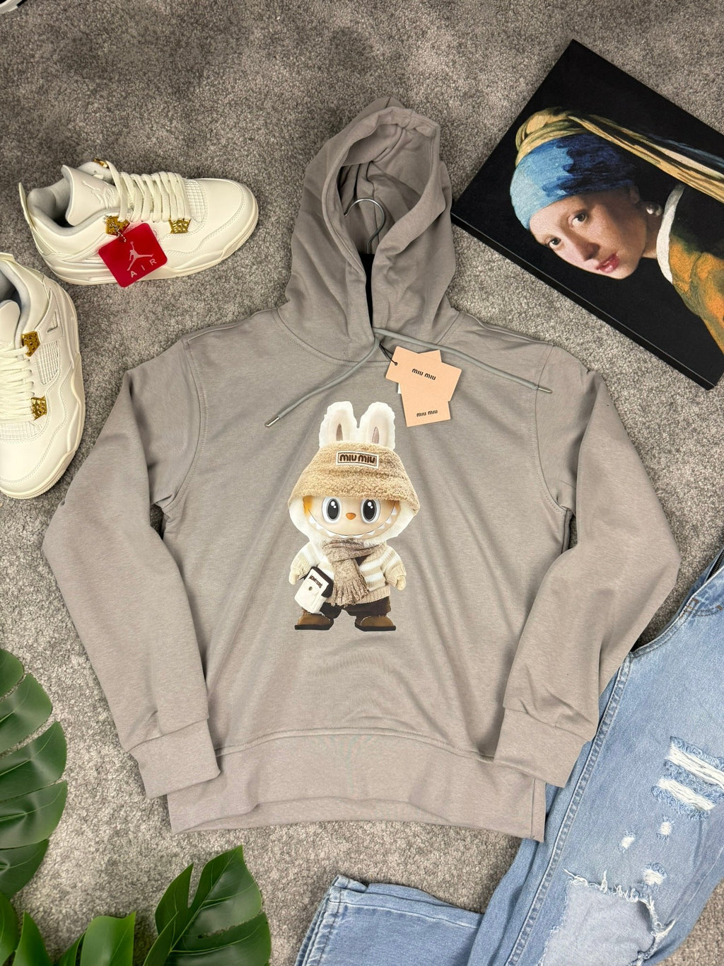 Miu Miu Duks "Grey / Siva"