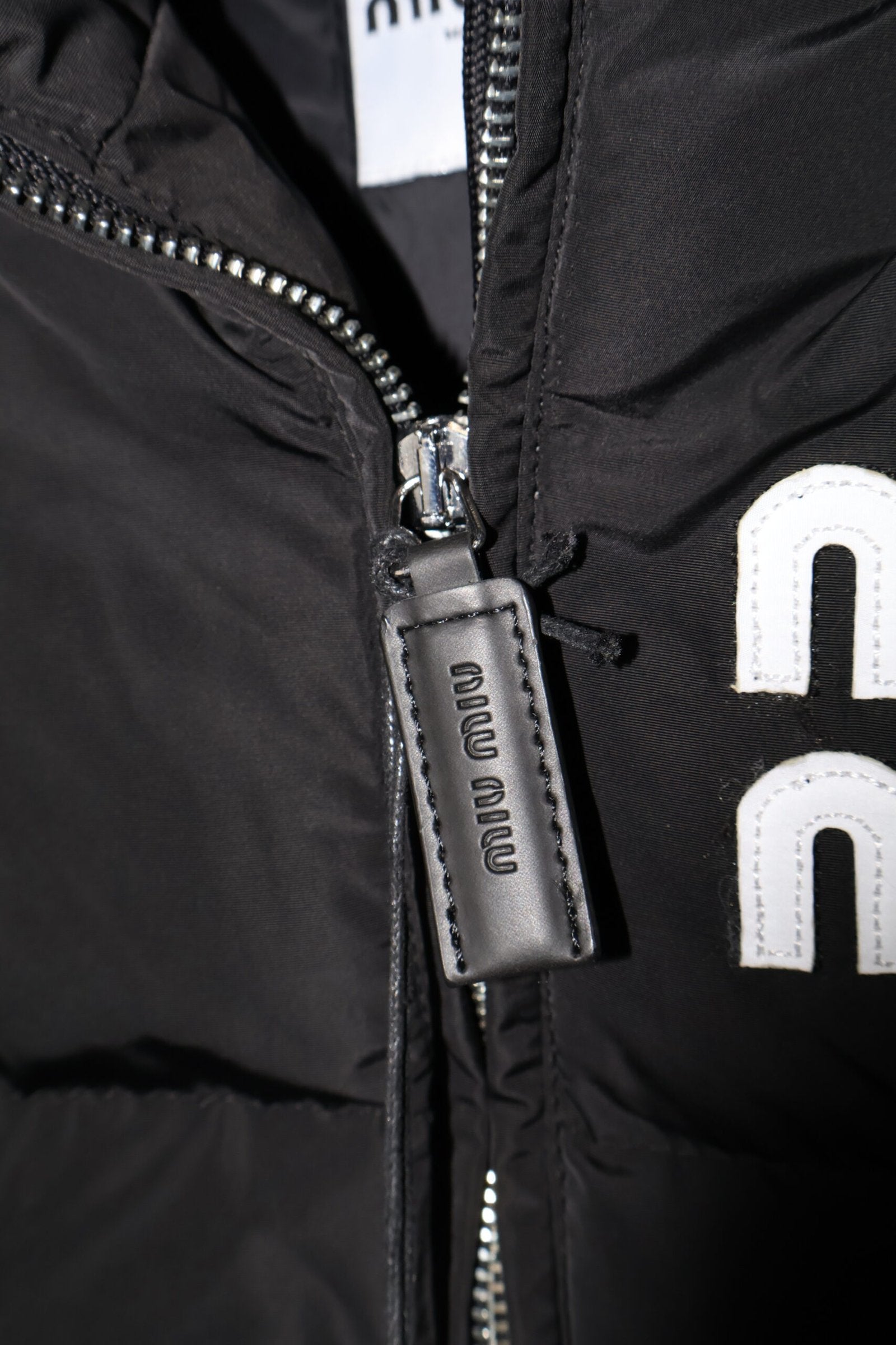 Miu Miu Black Down Jakna