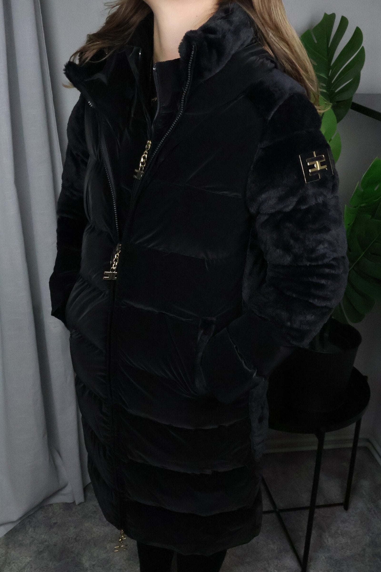 Elisabetta Franchi Black Down Jakna