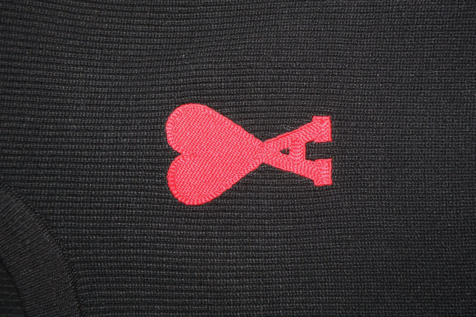 Ami Majica dugih rukava Black / Crna