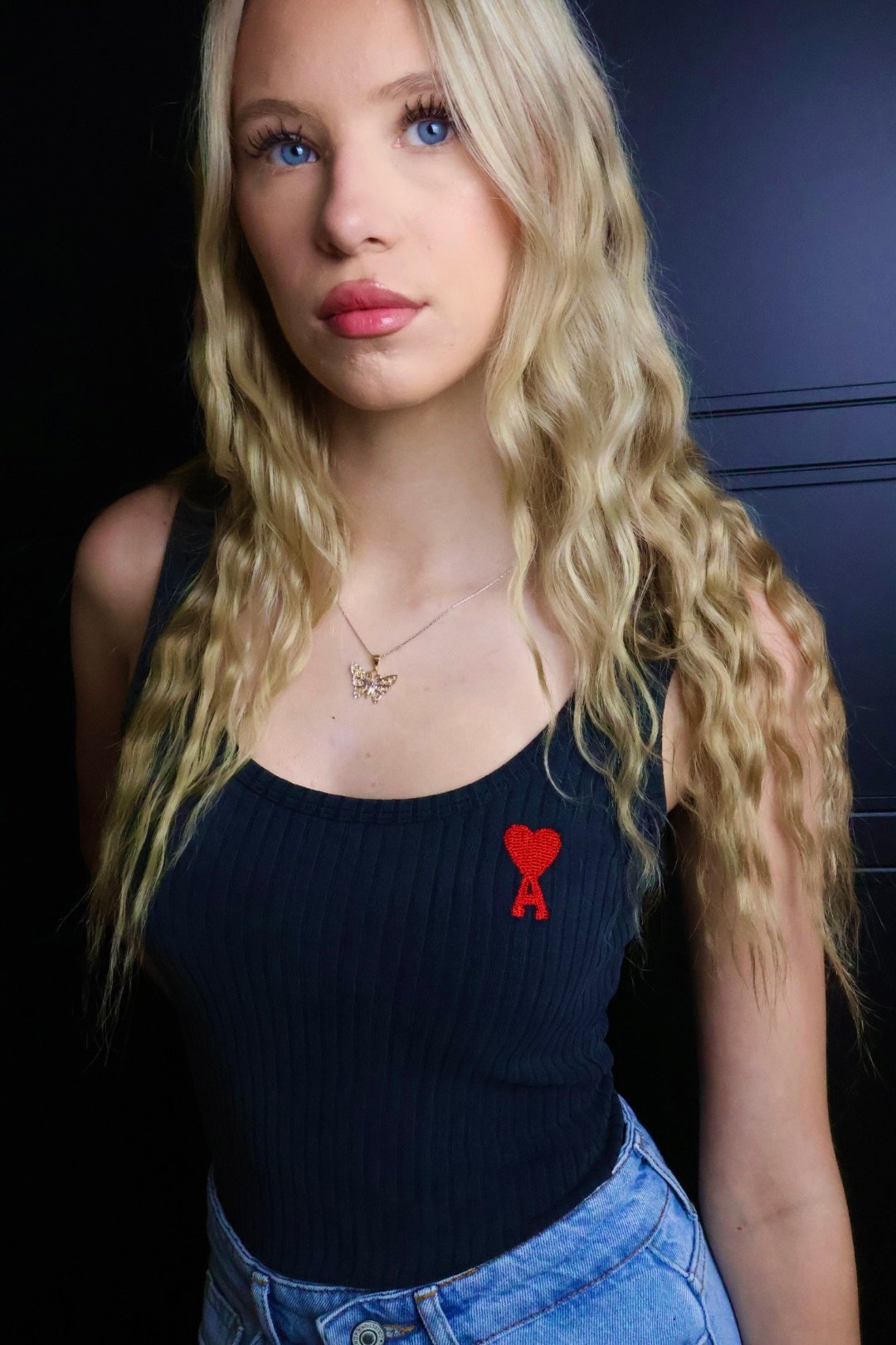 Ami majica bez rukava / Black / Red Logo