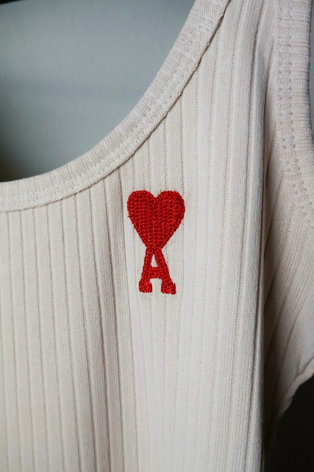 Ami majica bez rukava / Cream / Red Logo