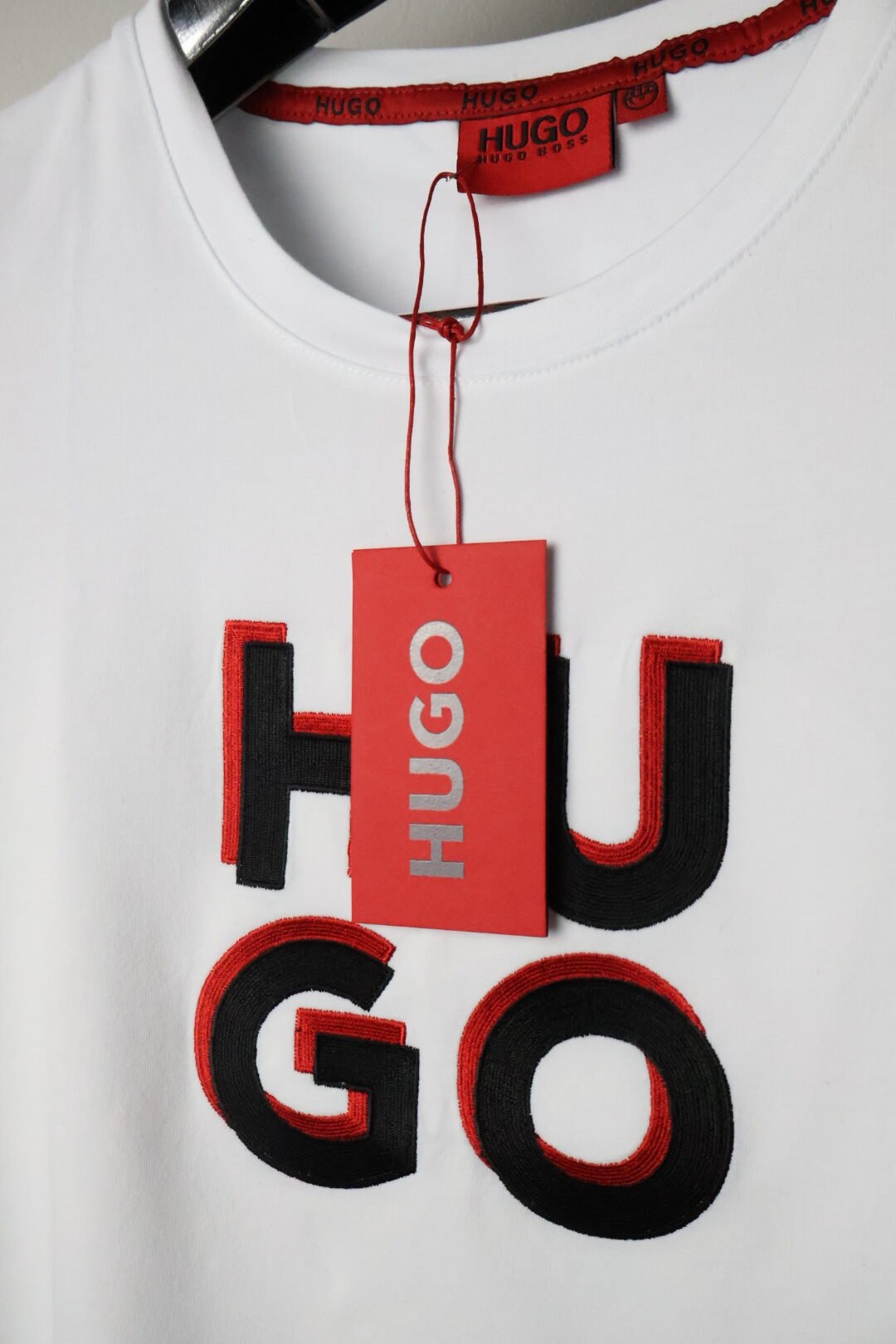 Hugo majica / White / Red logo