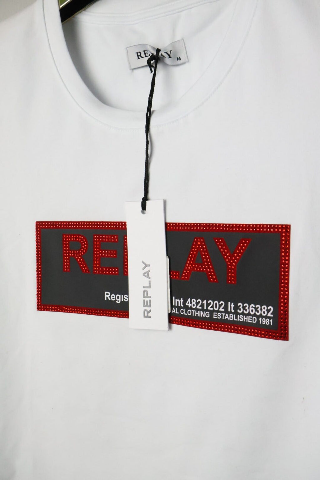 Replay majica / White / Red and black logo