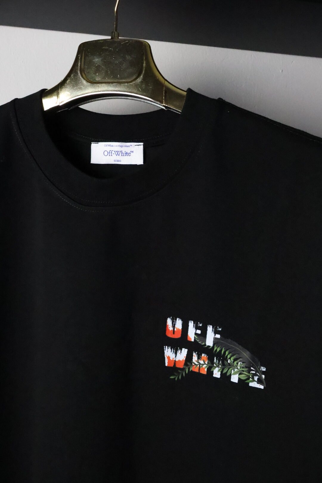 Majica Off-White krtaki rukav crna KAWS