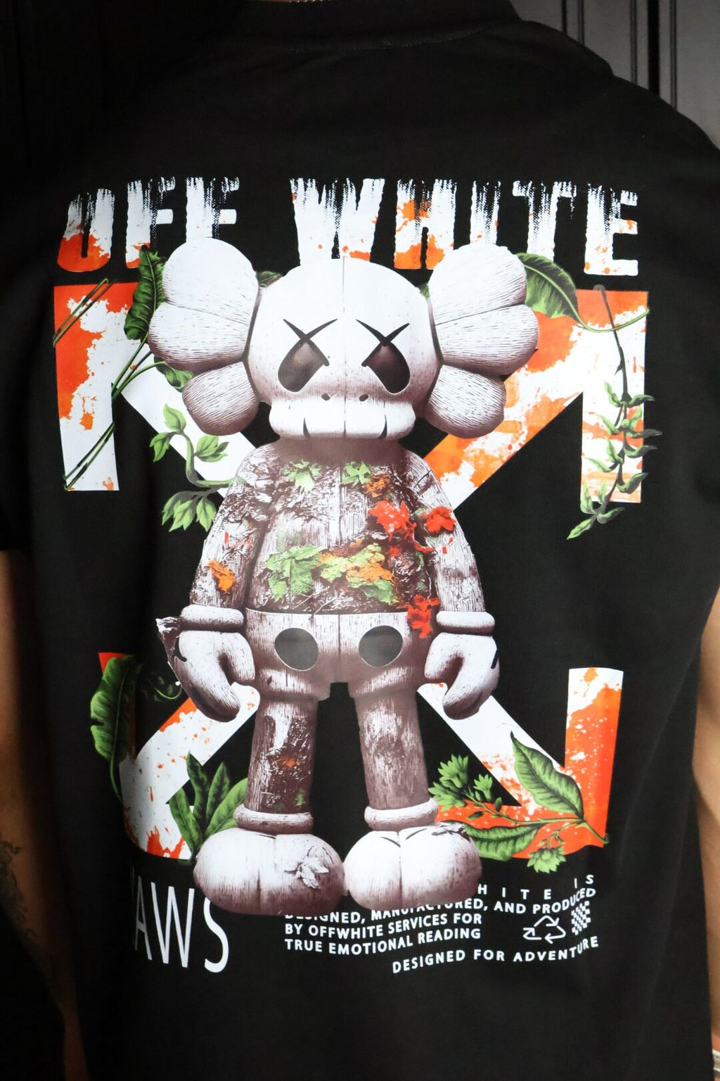 Majica Off-White krtaki rukav crna KAWS