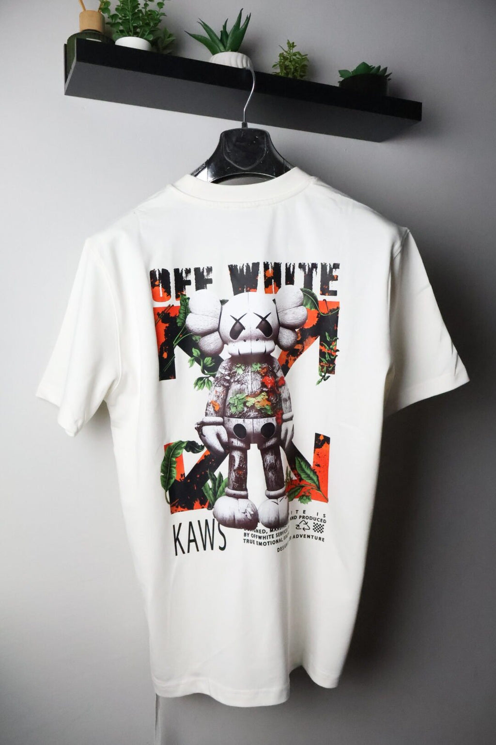 Majica Off-White kratki rukavi bijela KAWS