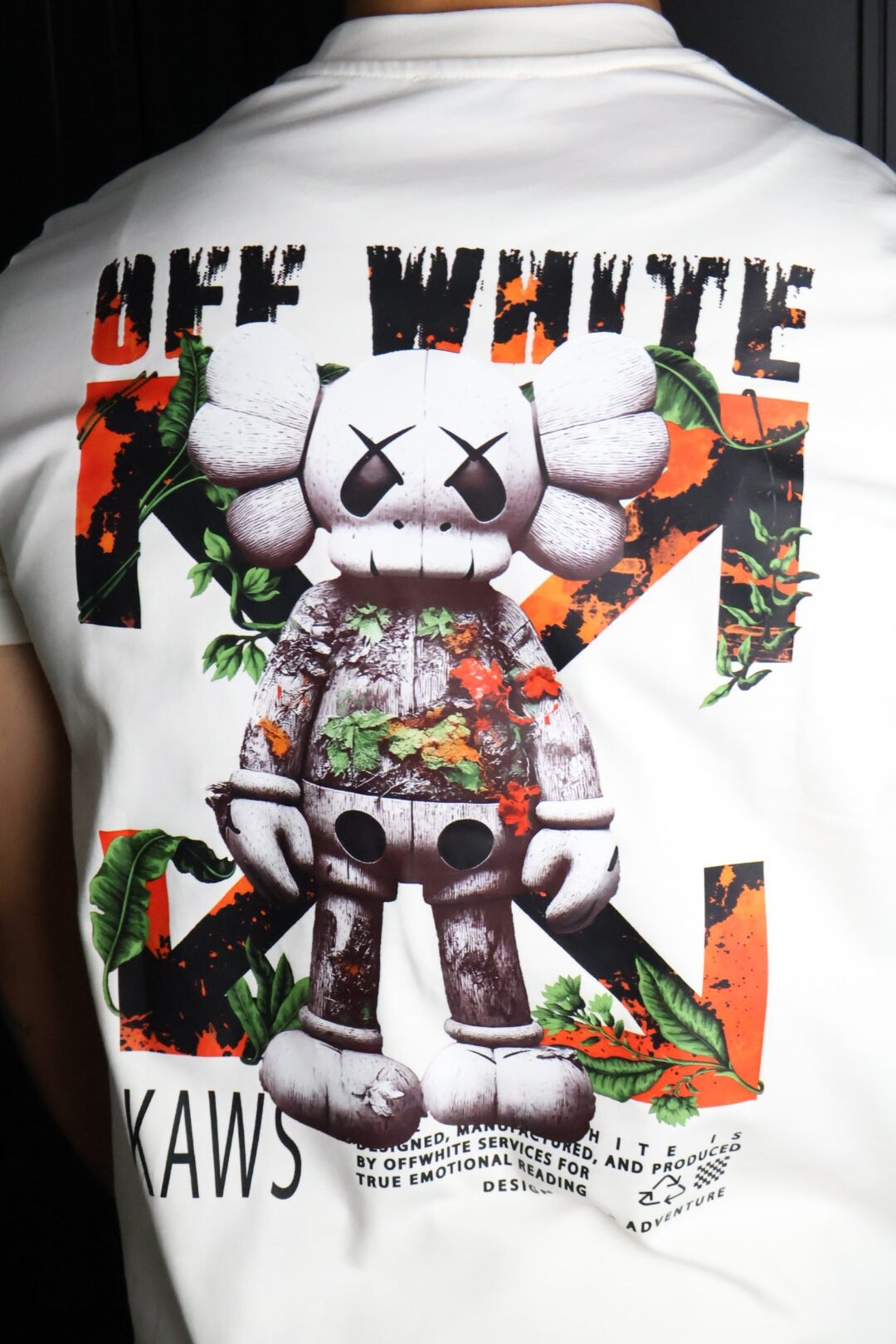 Majica Off-White kratki rukavi bijela KAWS