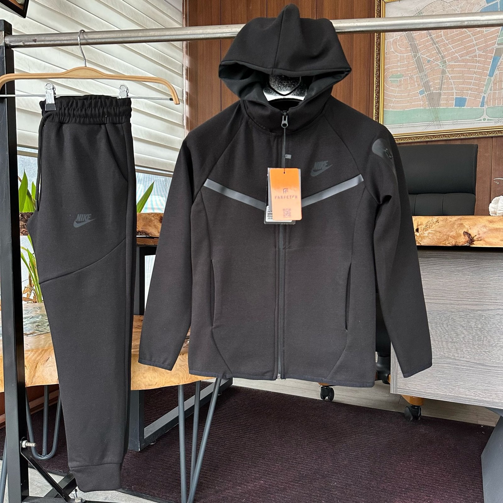Komplet Nike Tech Fleece "Black" Kids